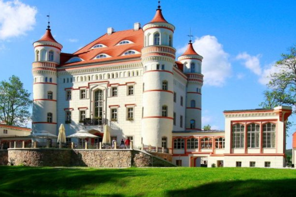 Wojanów Palace in Lower Silesia