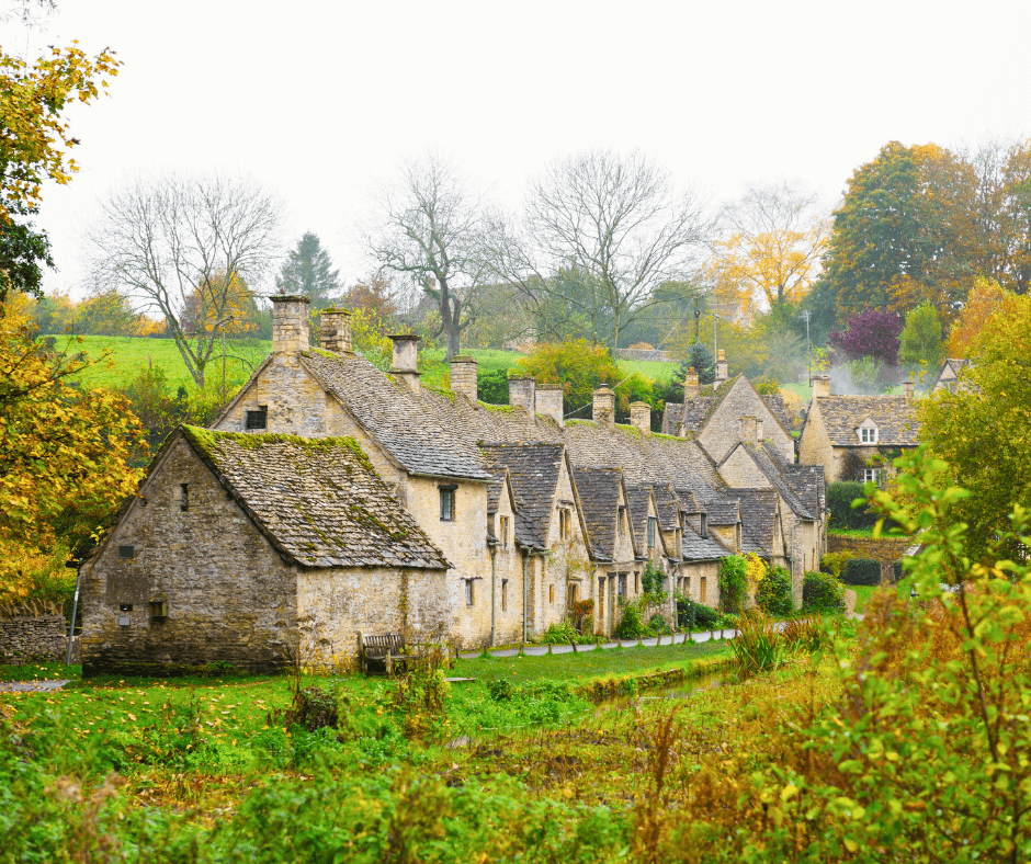 Biburyside - Autumn in the Cotswolds_ Exploring England's Picturesque Country - Biburyside