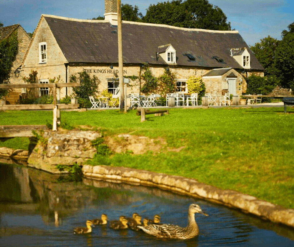 Autumn in the Cotswolds Exploring England's Picturesque Countryside (1) (1)