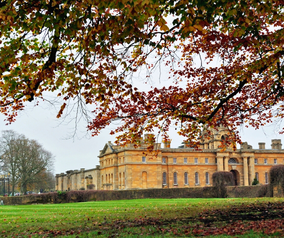 Autumn in the Cotswolds Exploring England's Picturesque Countryside 